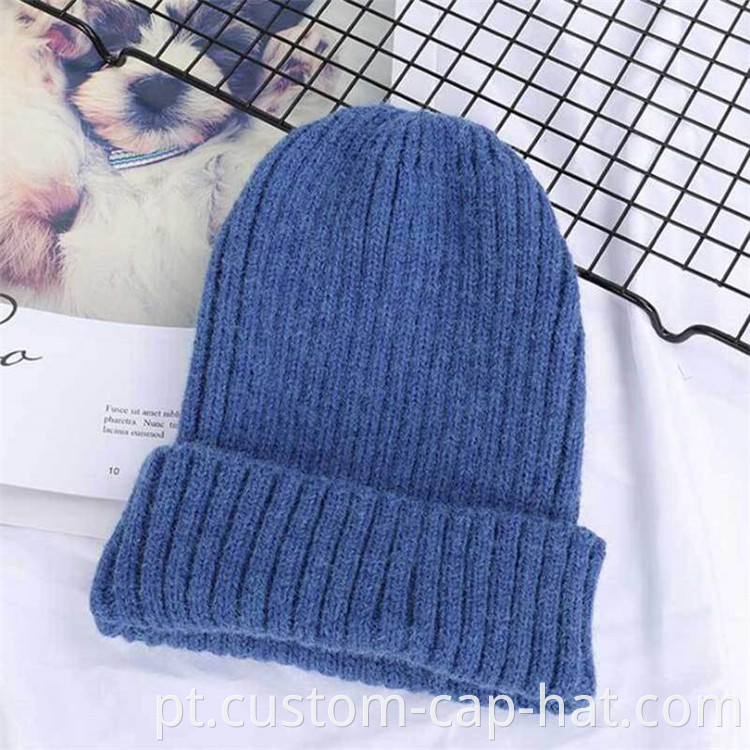  Knitted Hat 